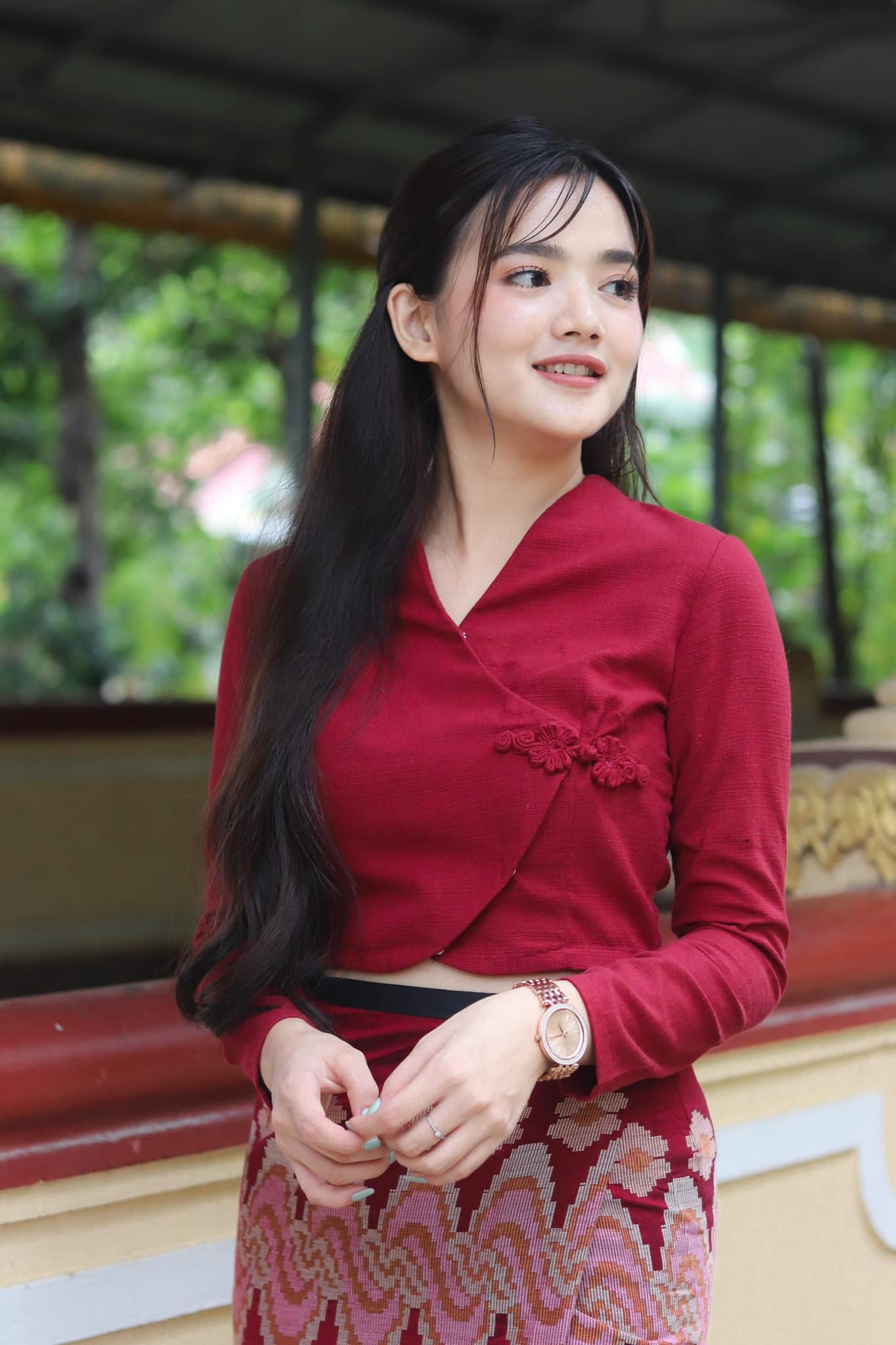 Melted with Than Thar Nyi's sweet smile - Myanmar Models DB